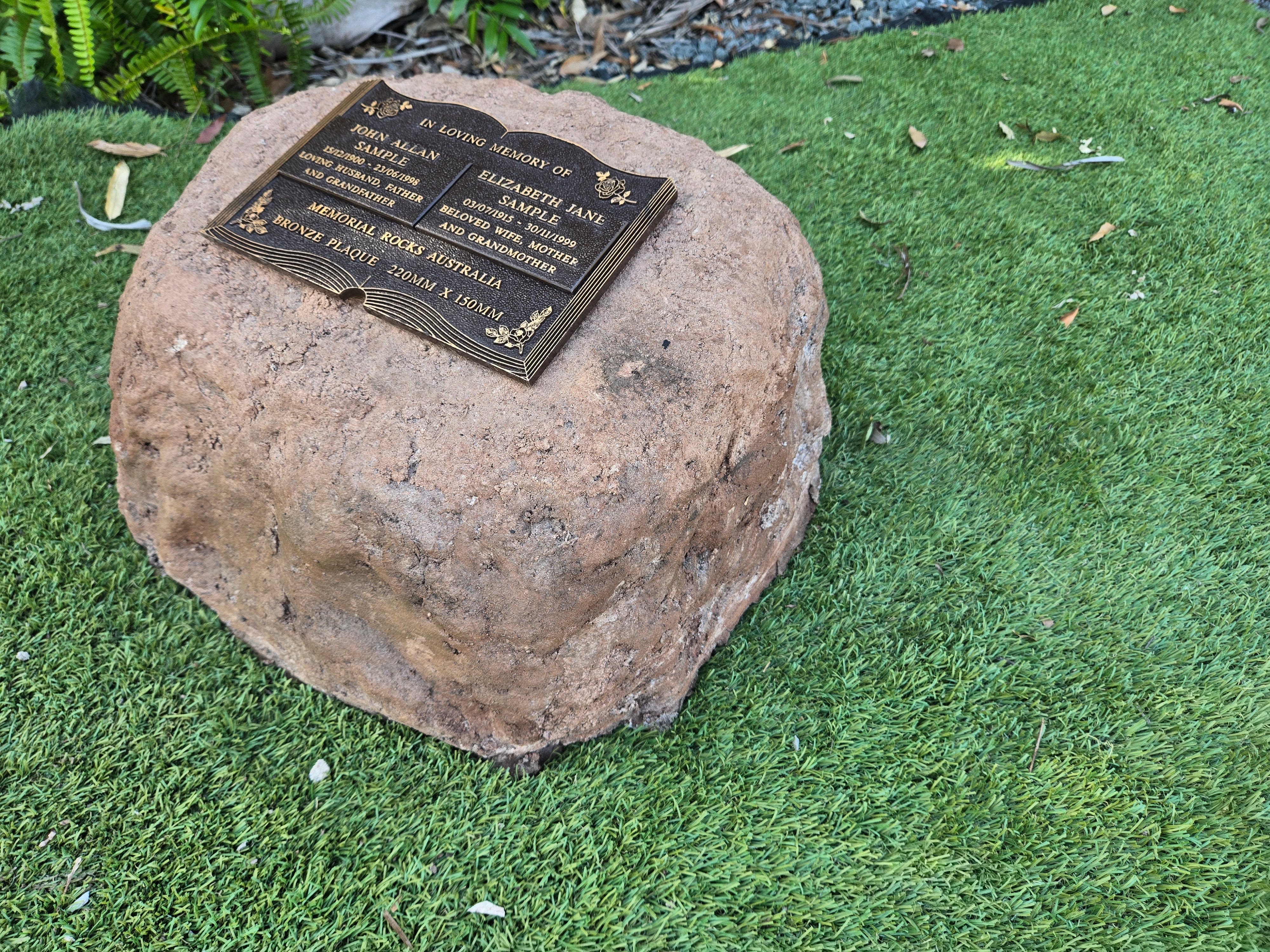 Memorial Rock Urn 2200 Large Double Brown