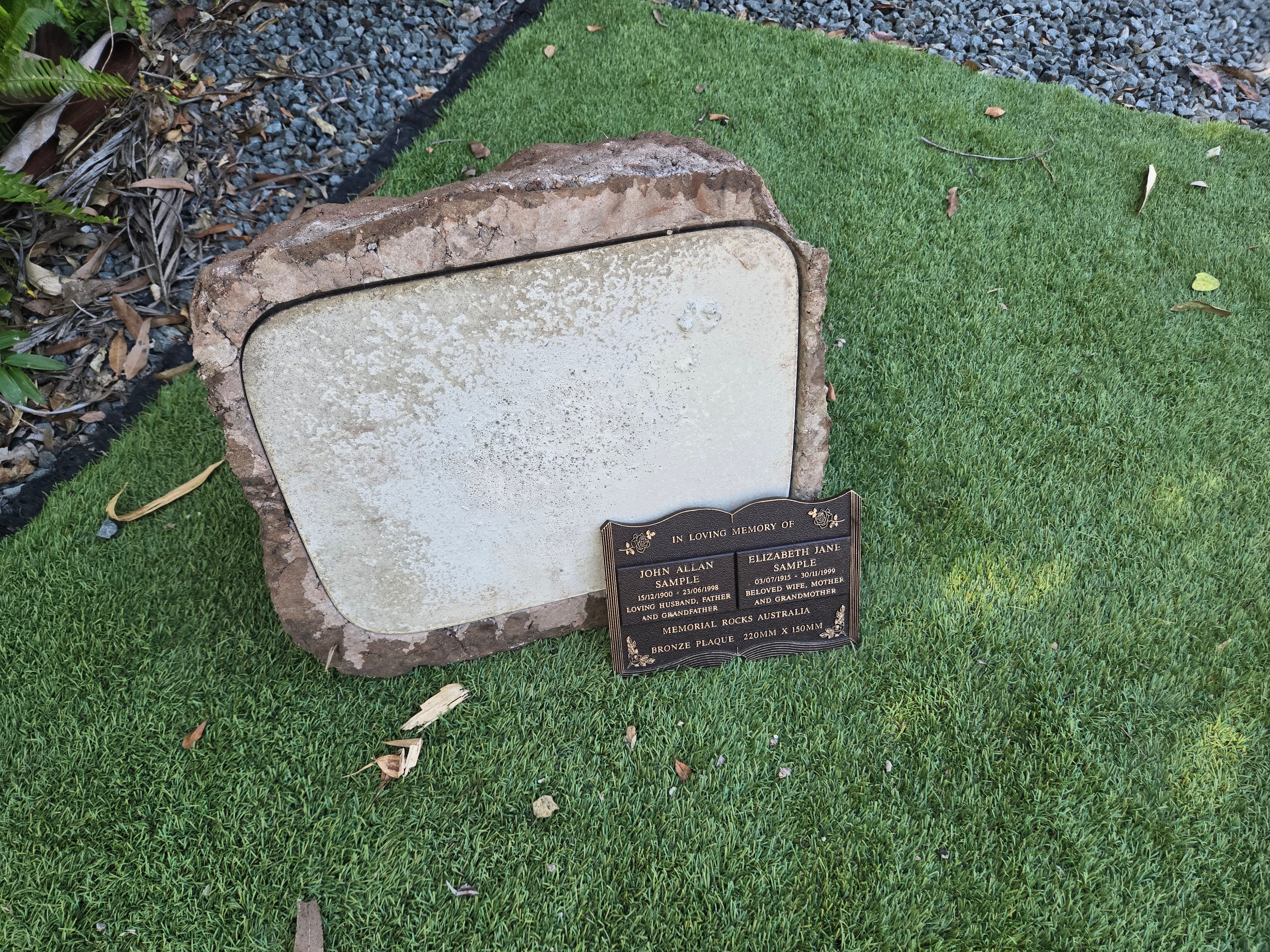 Memorial Rock Urn 2200 Large Double Brown