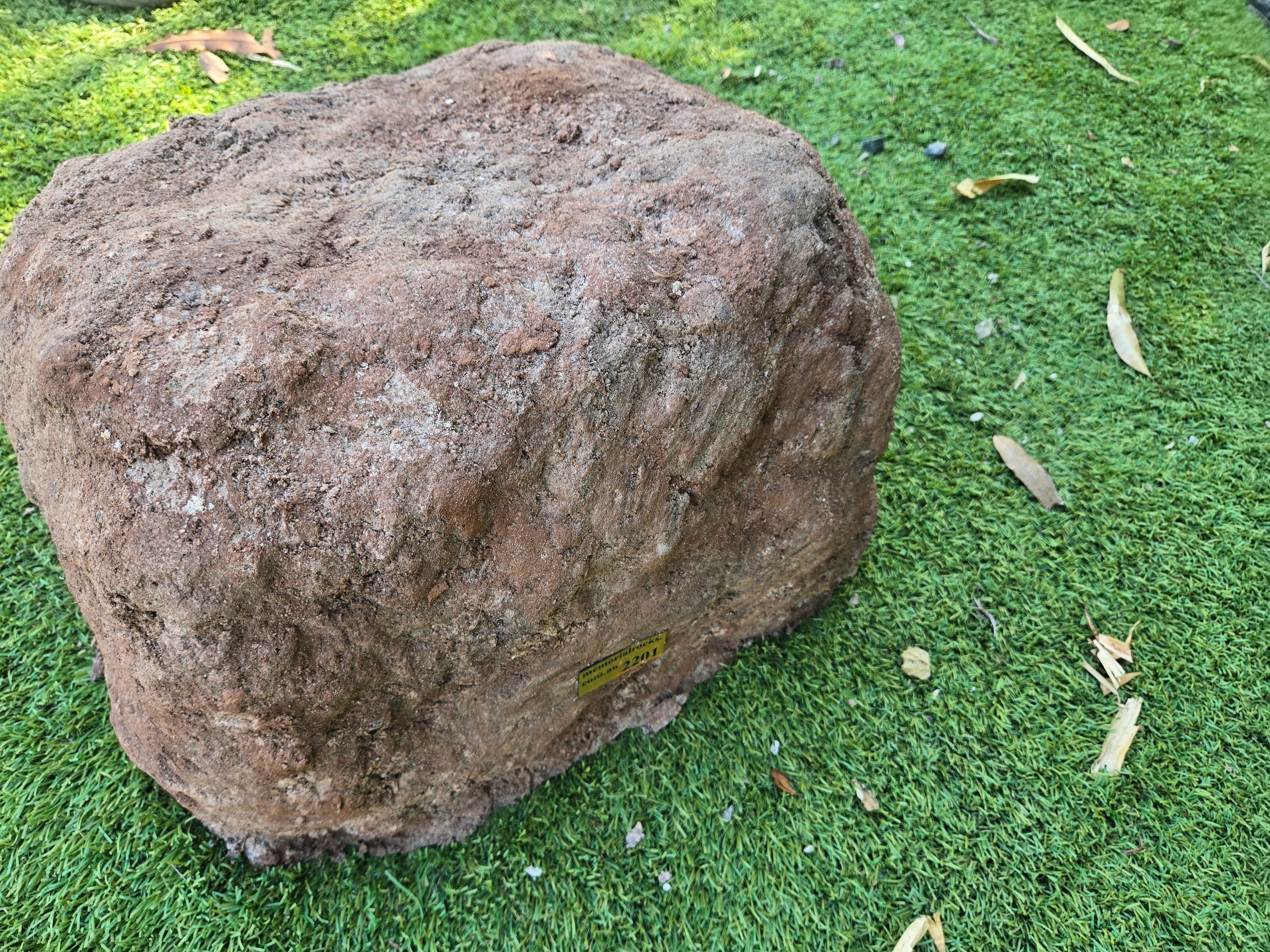 Memorial Rock Urn 2201 Large Double Brown
