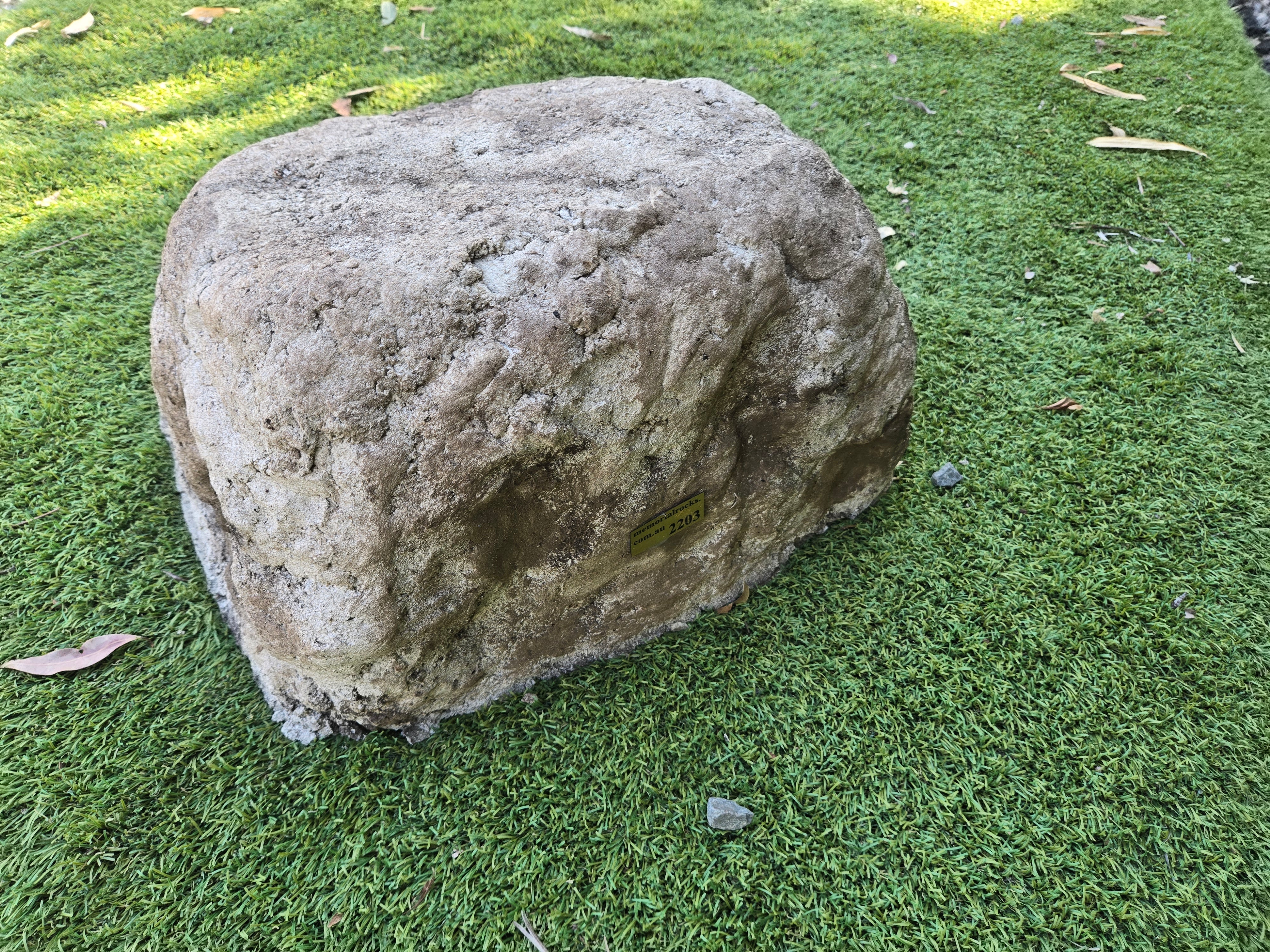 Memorial Rock Urn 2203 Large Double Natural Riversand