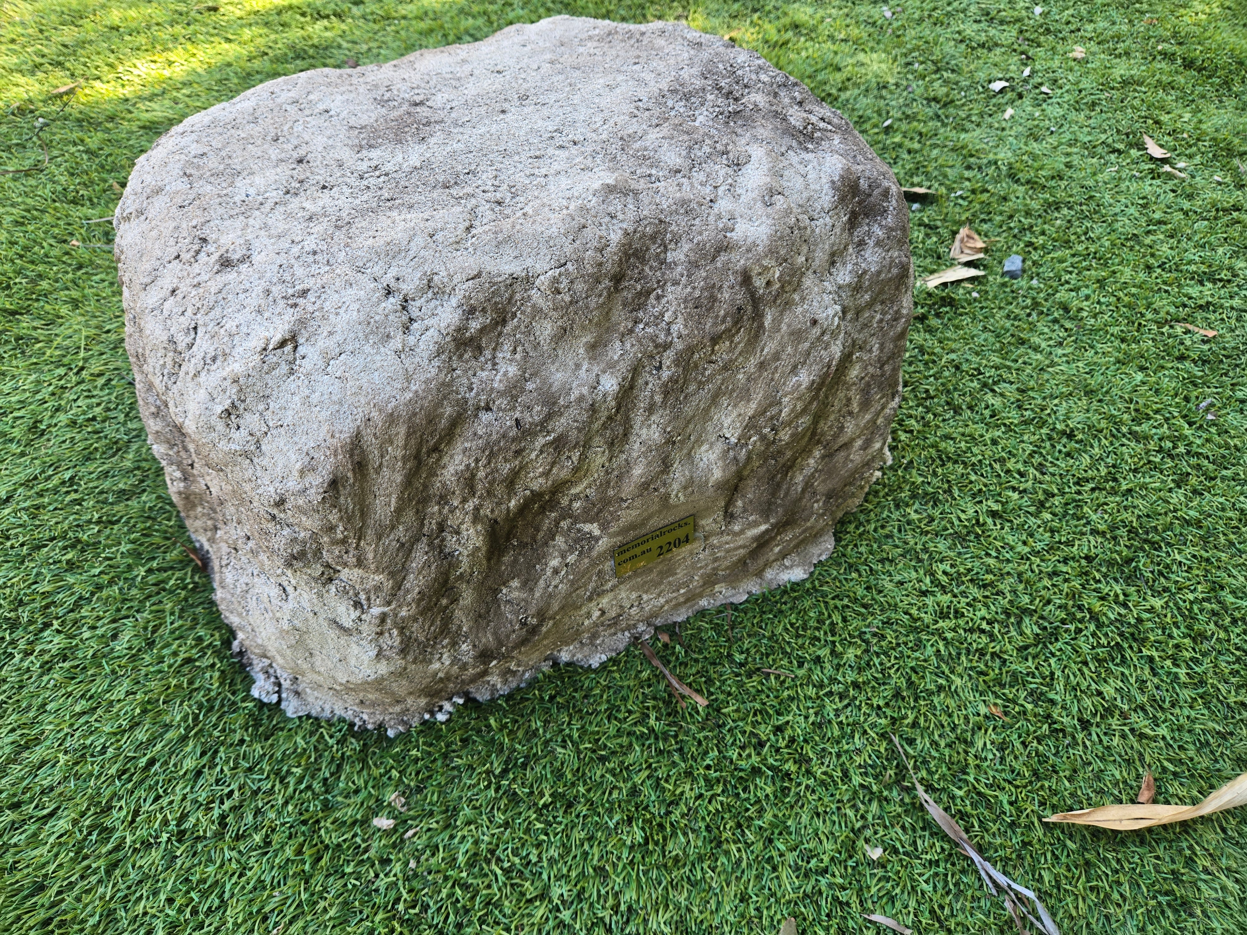 Memorial Rock Urn 2204 Large Double Natural Riversand