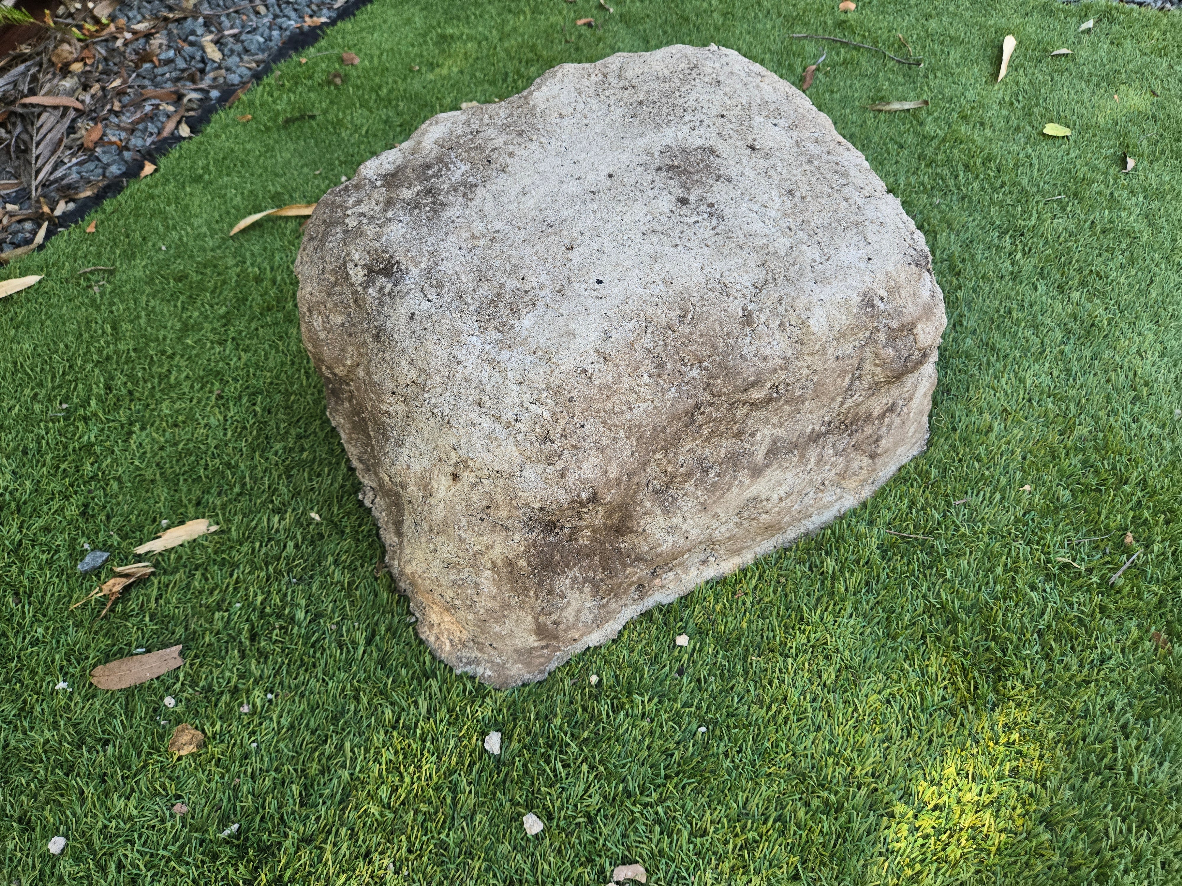 Memorial Rock Urn 2204 Large Double Natural Riversand