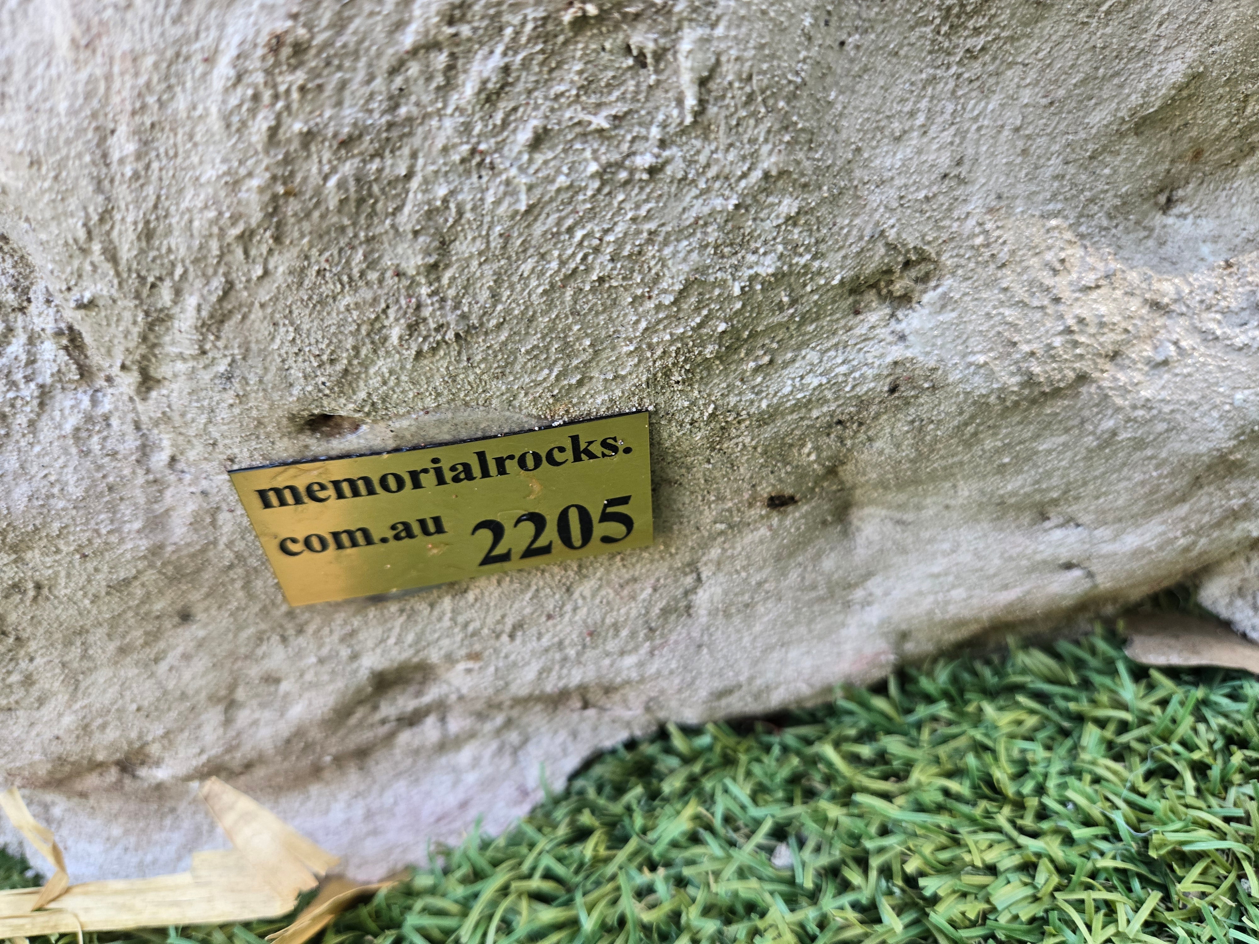Memorial Rock Urn 2205 Large Double White