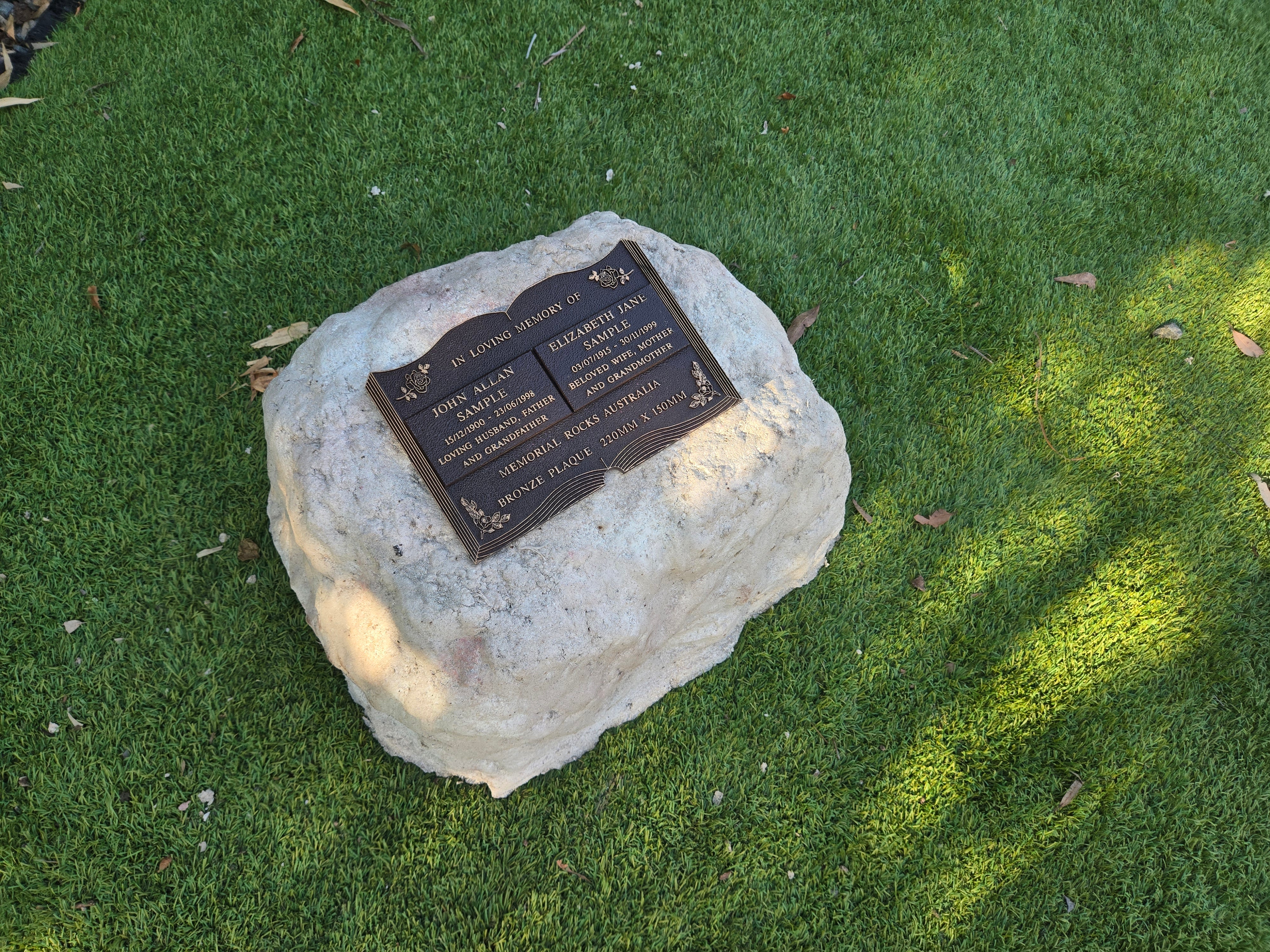 Memorial Rock Urn 2205 Large Double White