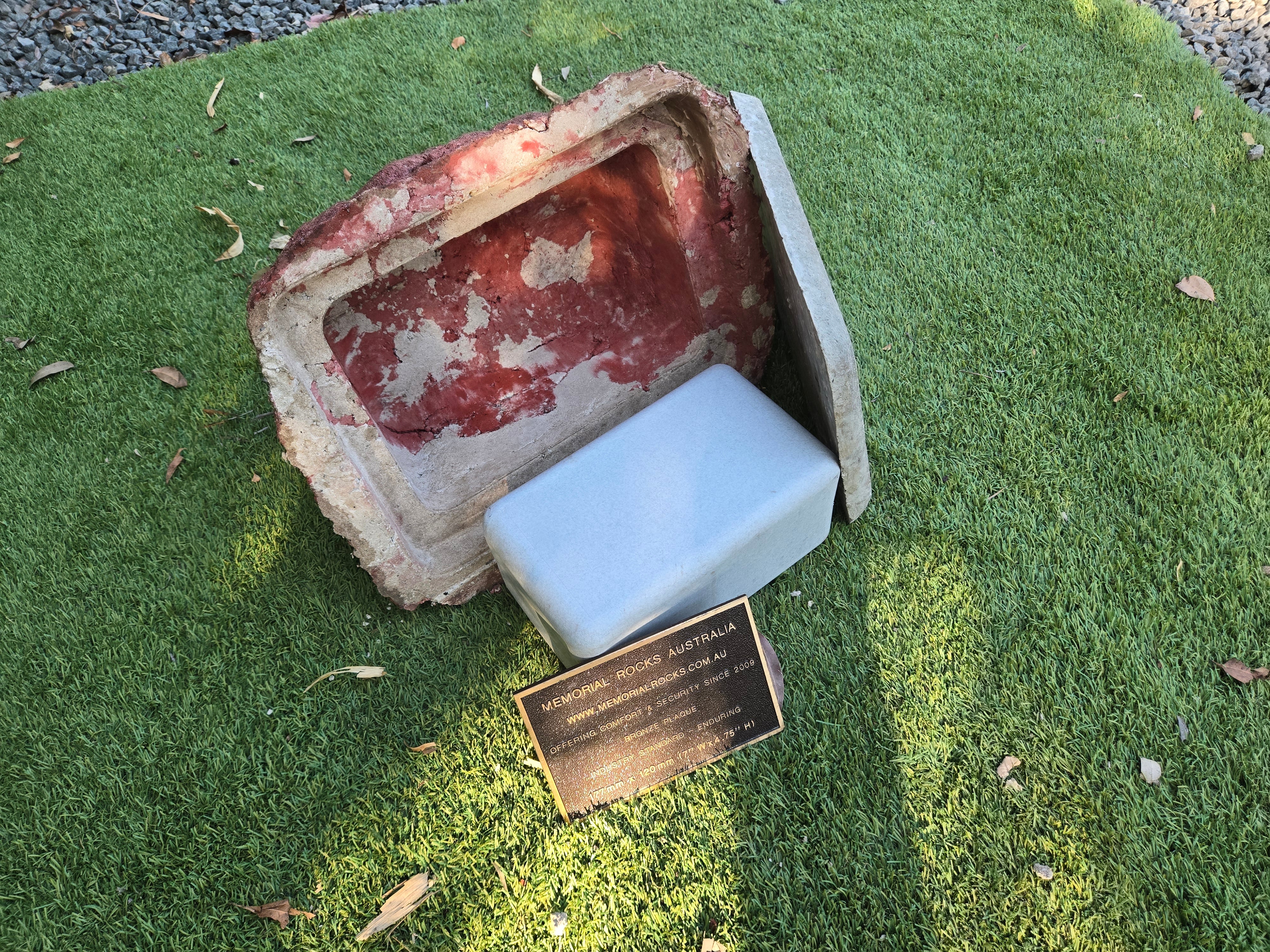 Memorial Rock Urn 2207 Large Red