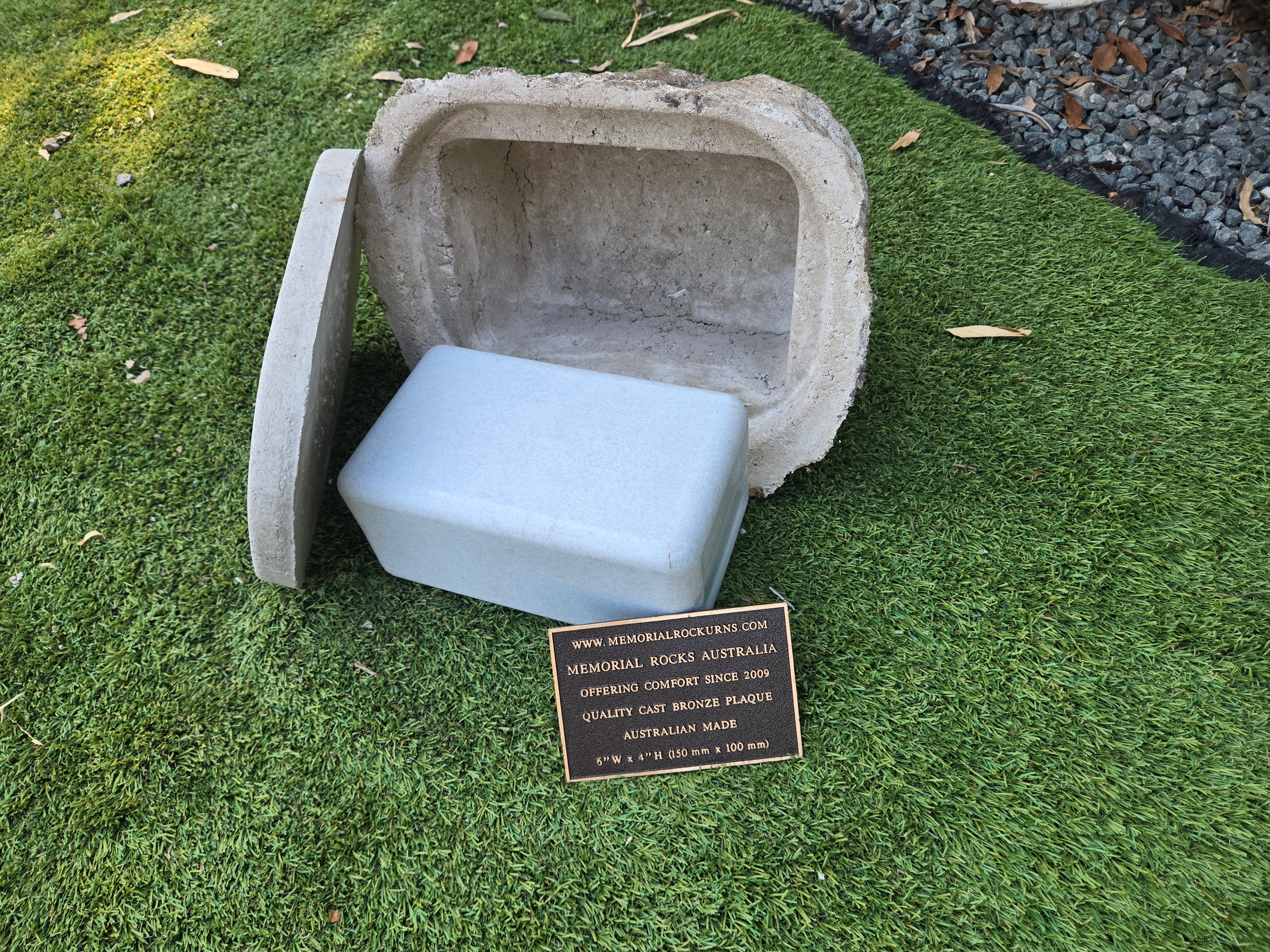 Memorial Rock Urn 2212 Medium Natural Riversand