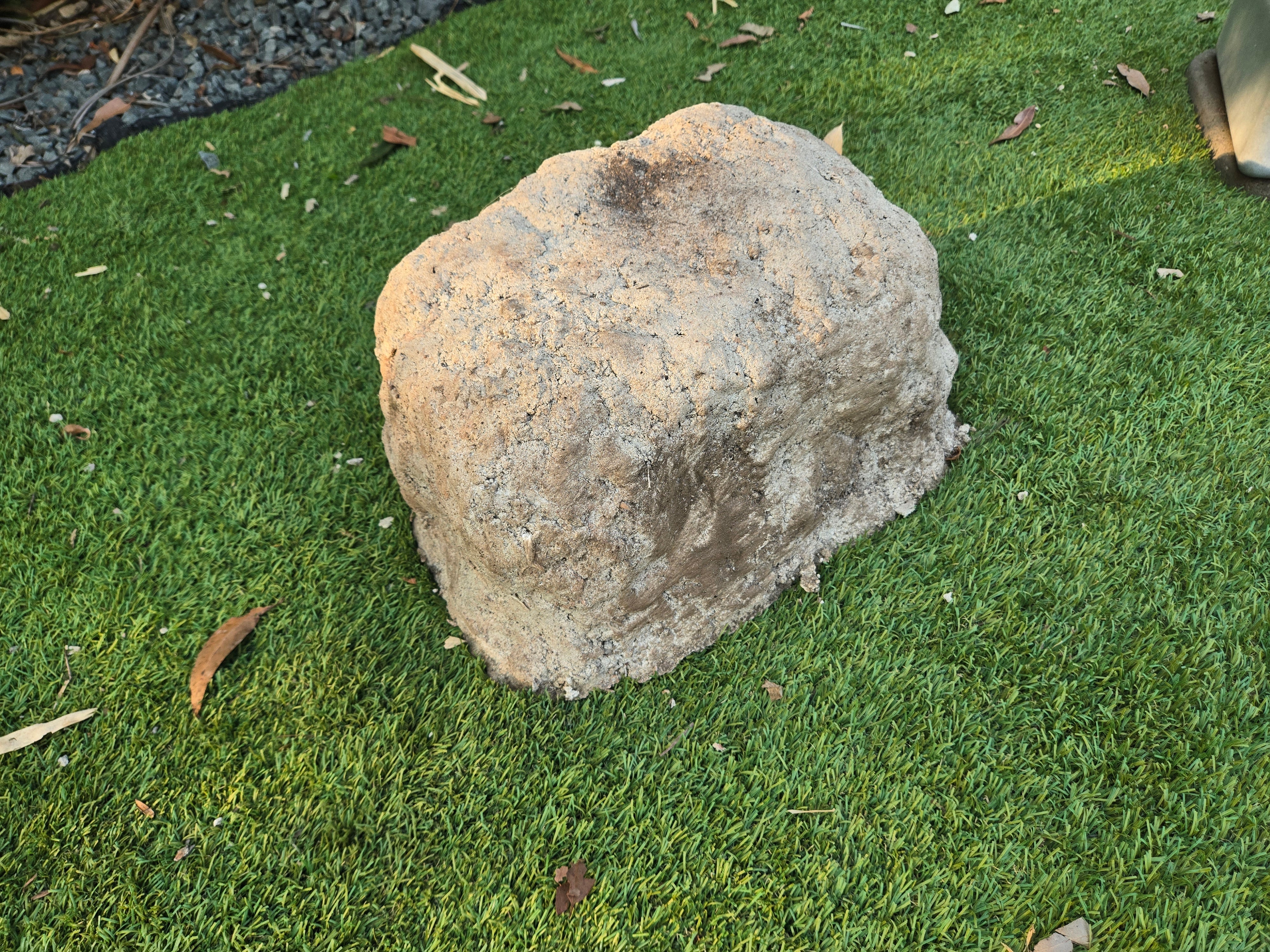 Memorial Rock Urn  2215 Regular Natural Riversand