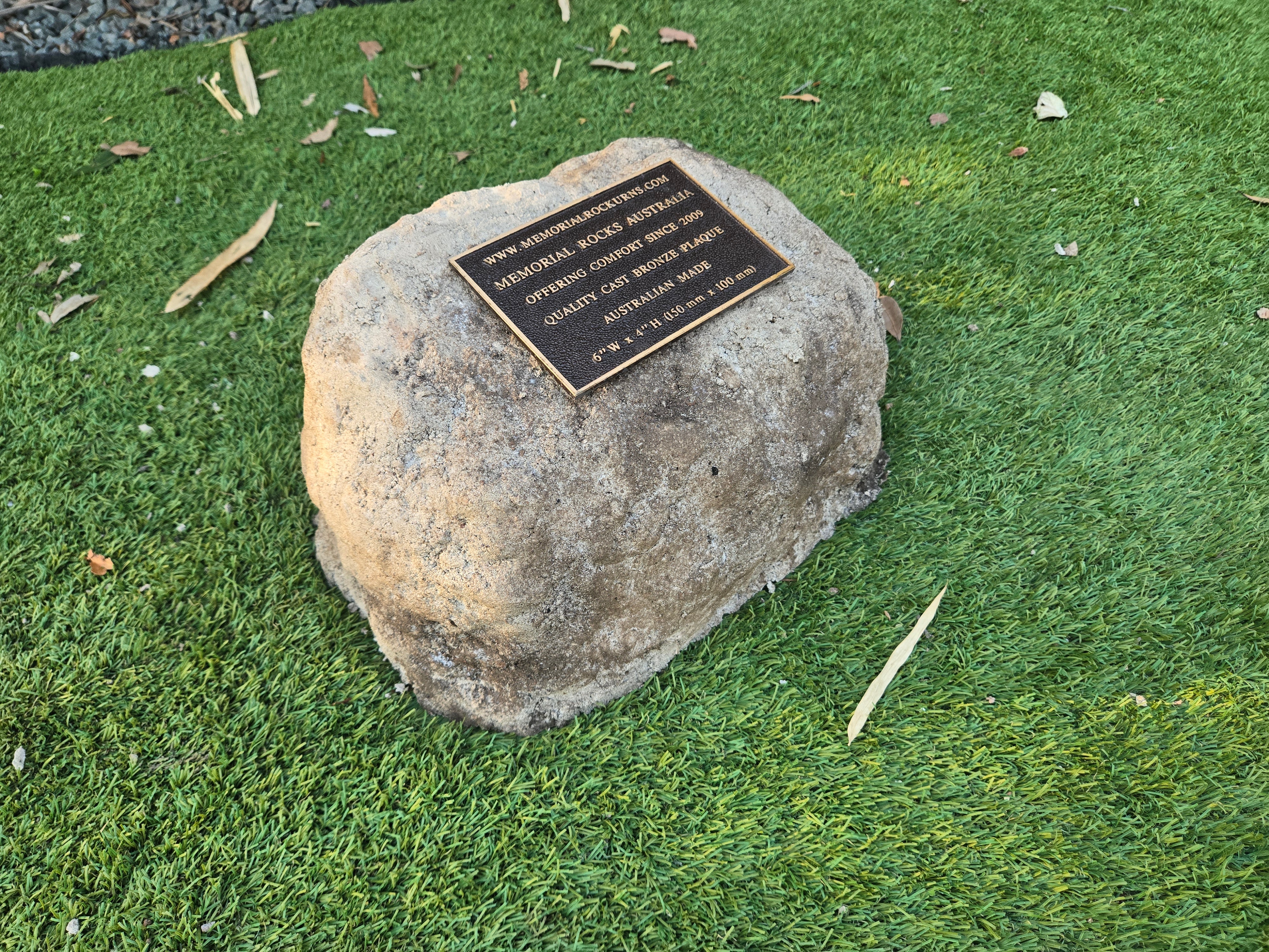 Memorial Rock Urn  2216 Regular Natural Riversand