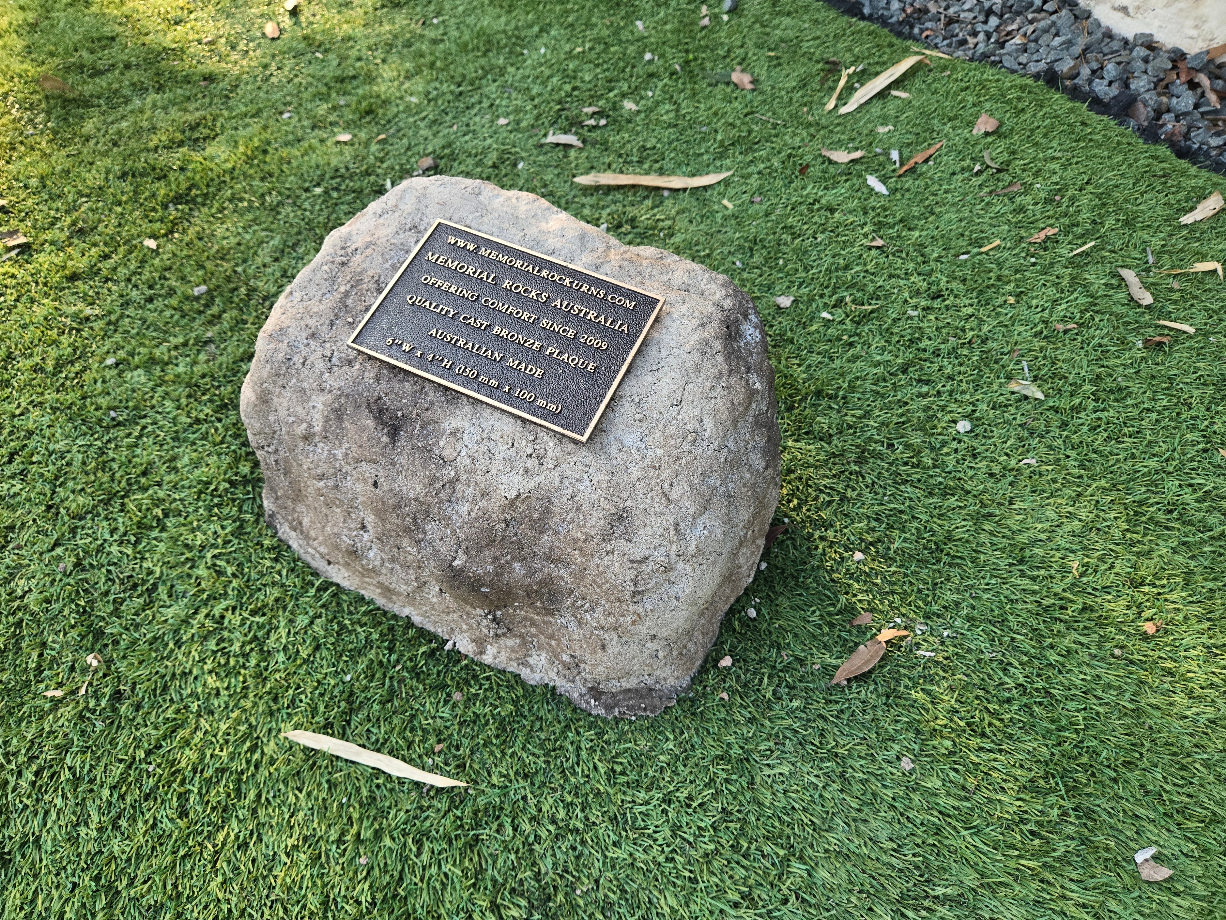 Memorial Rock Urn  2216 Regular Natural Riversand