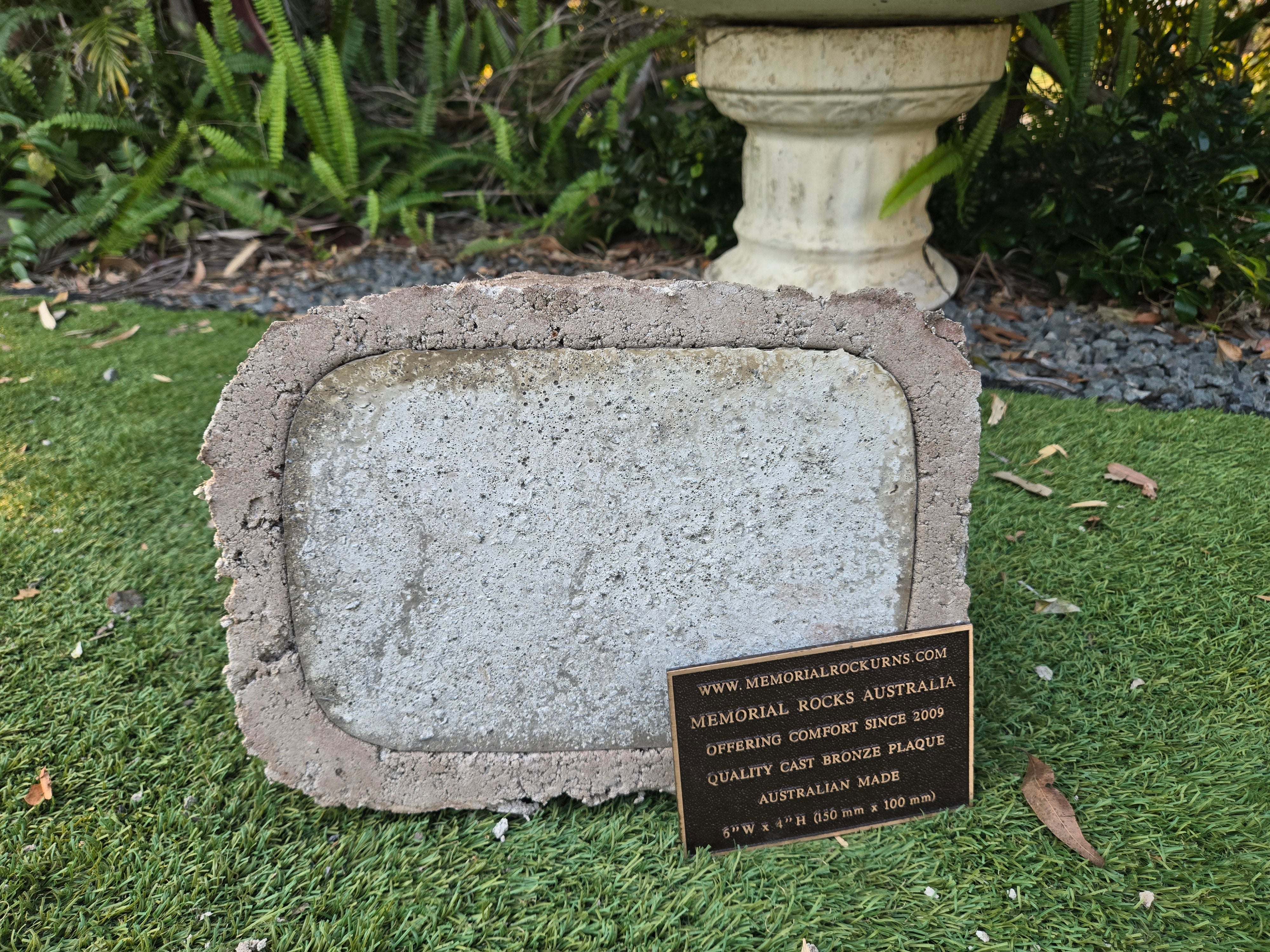Memorial Rock Urn  2216 Regular Natural Riversand