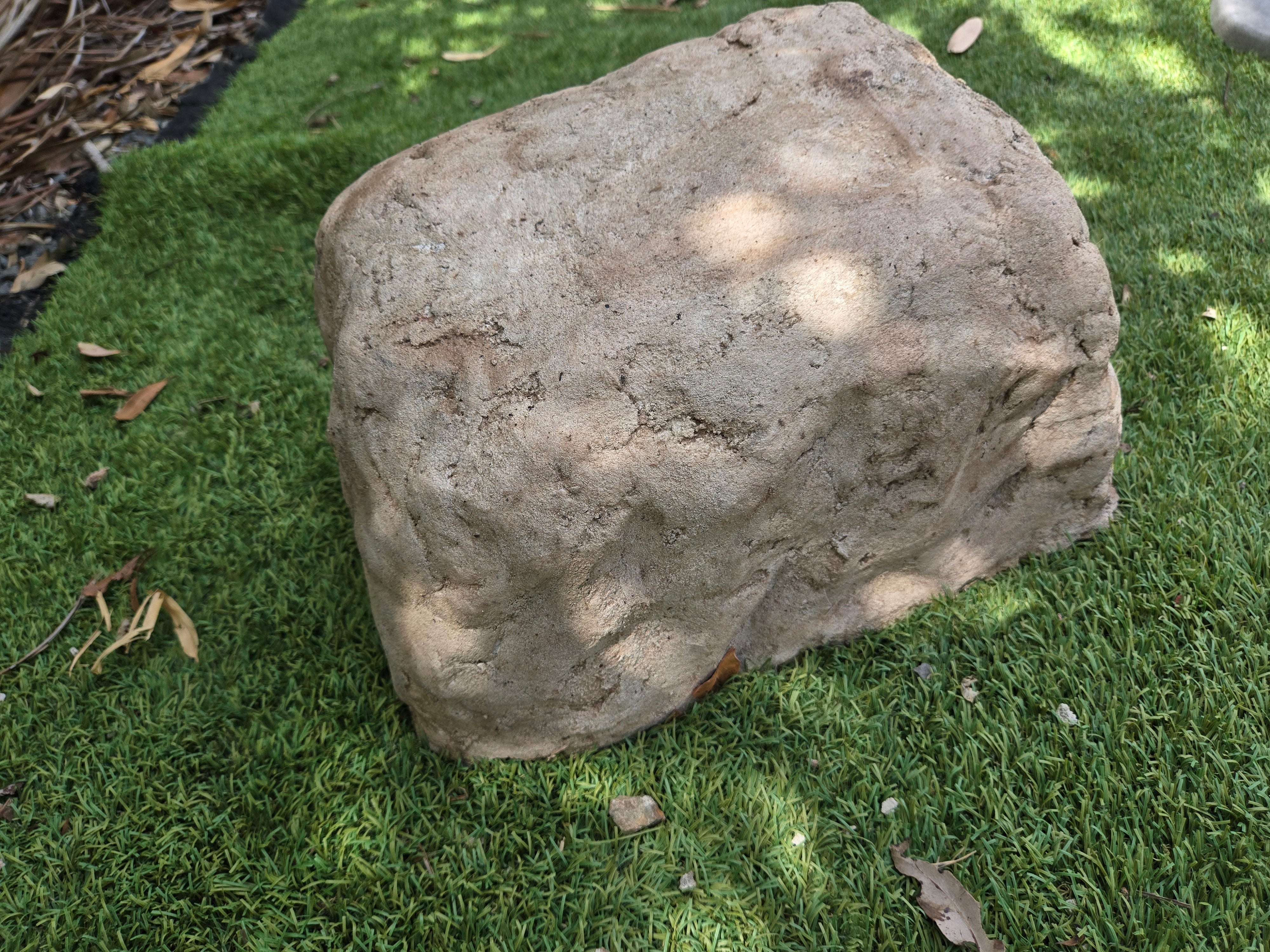 Memorial Rock Urn  2225 Regular White