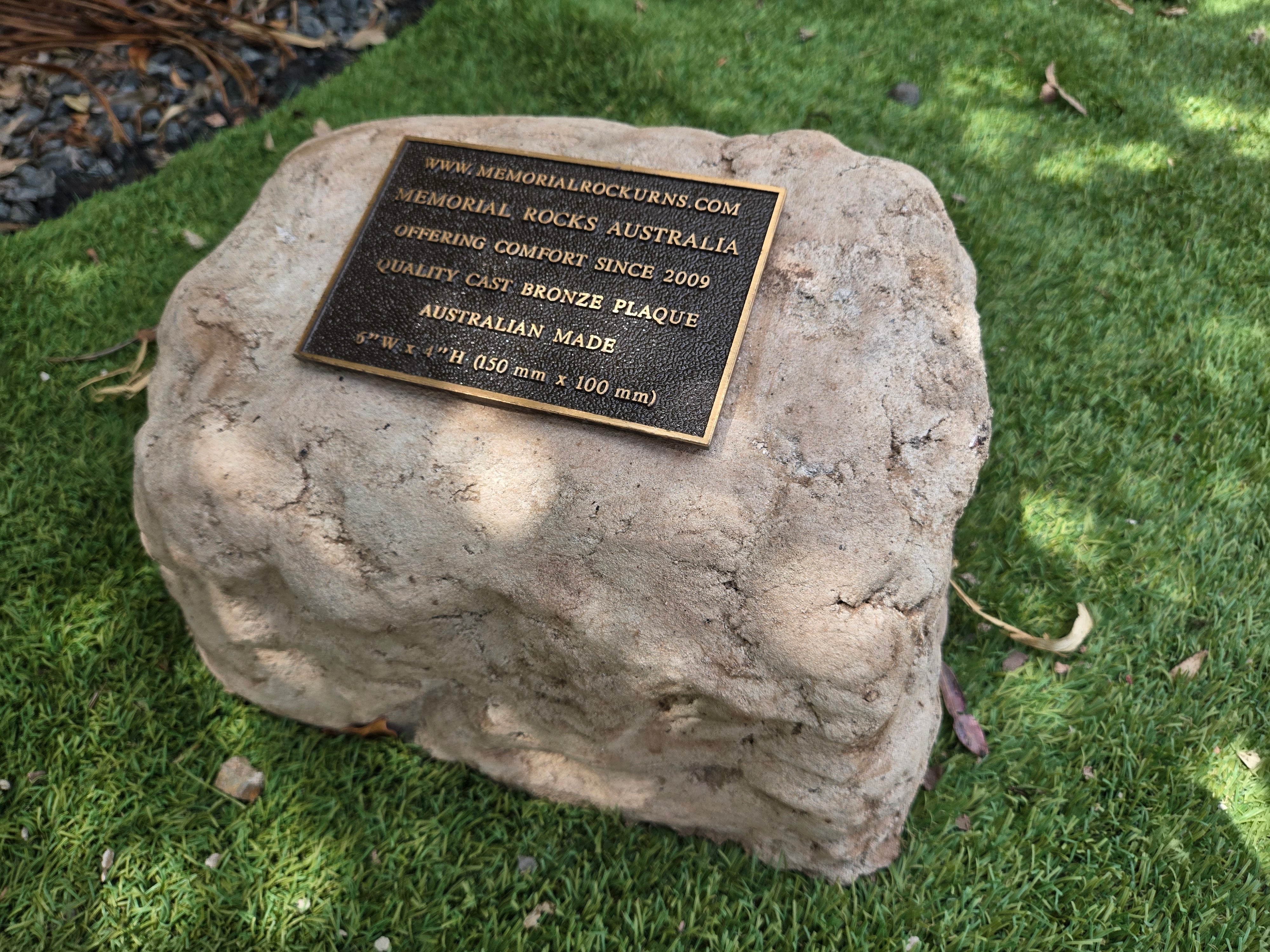 Memorial Rock Urn  2225 Regular White