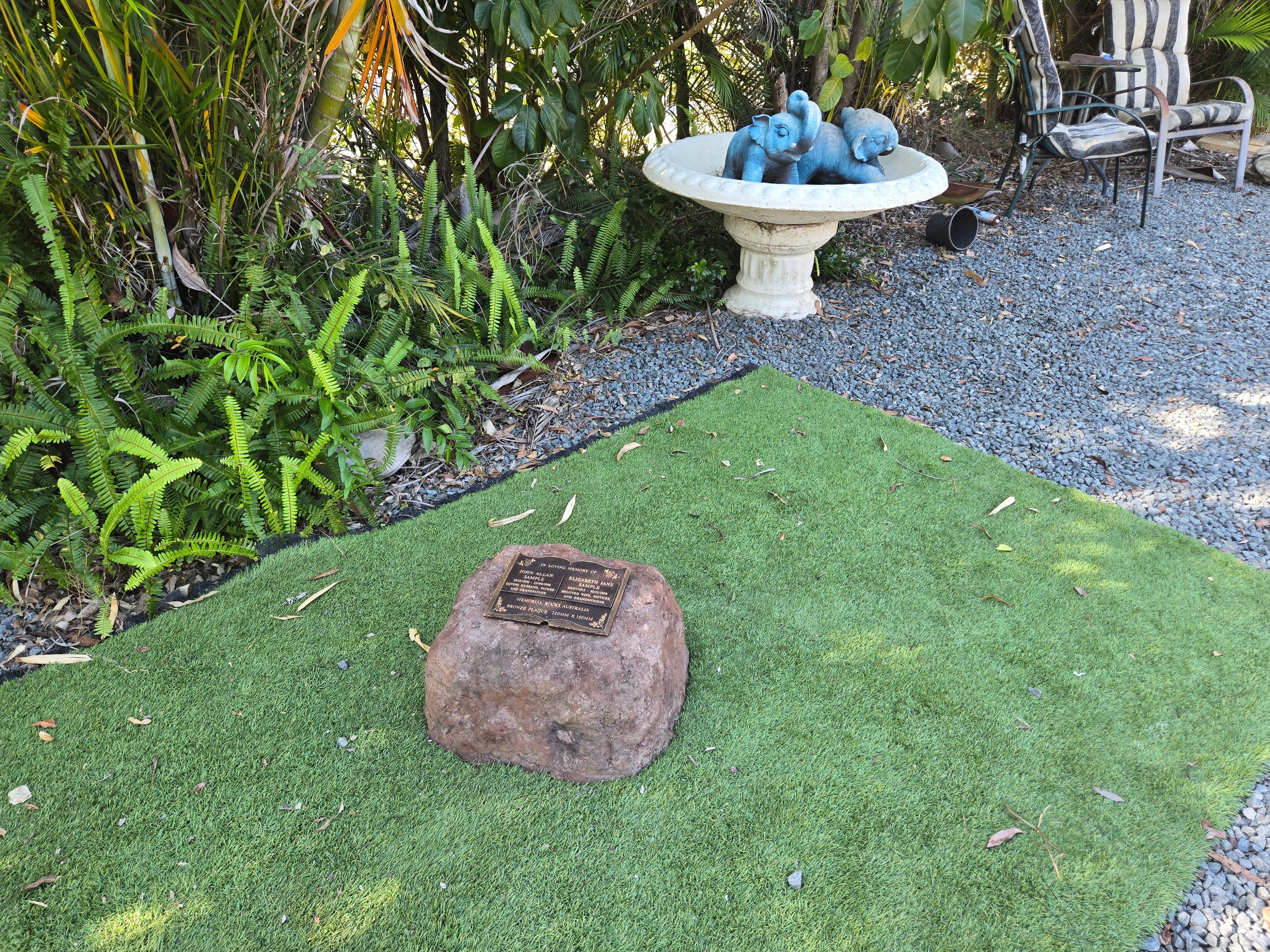 Memorial Rock Urn 2199 Large Double Brown